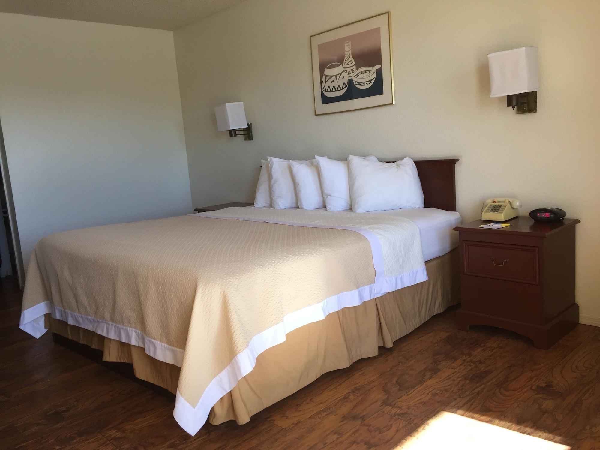 Days By Wyndham West Kingman